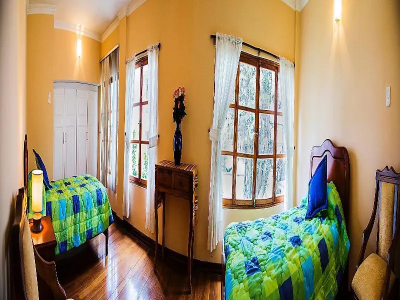 Solera House Adventure Hostel Quito Hotel