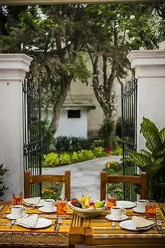 Solera House Adventure Hostel Quito