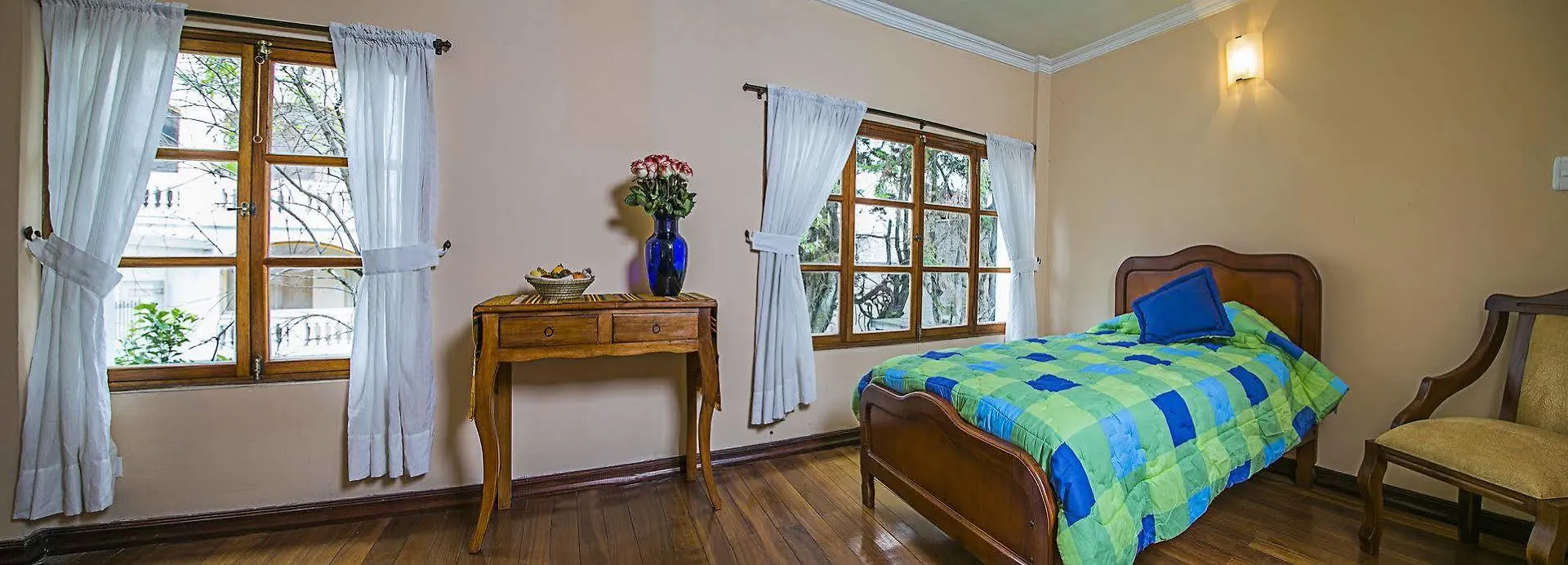 Solera House Adventure Hostel Quito Hotel