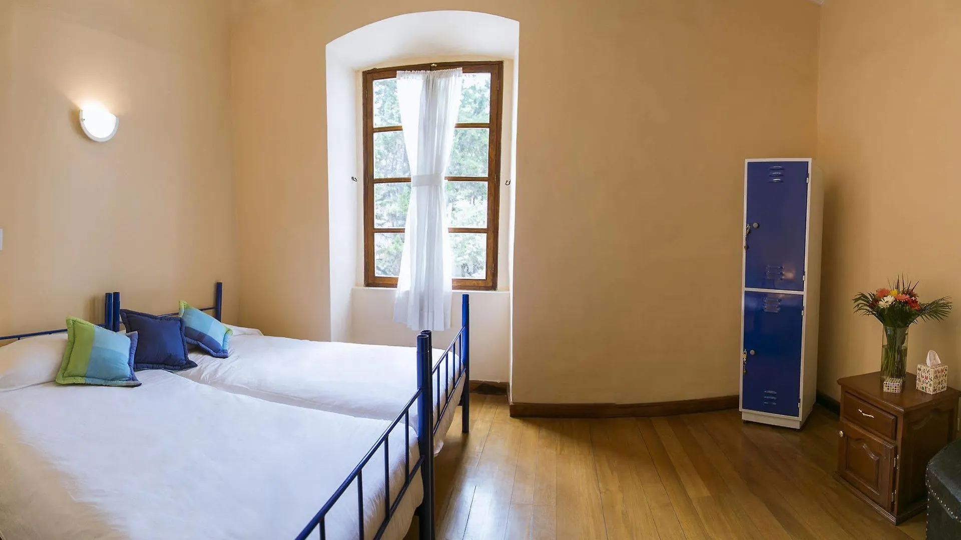 Solera House Adventure Hostel Quito Hotel