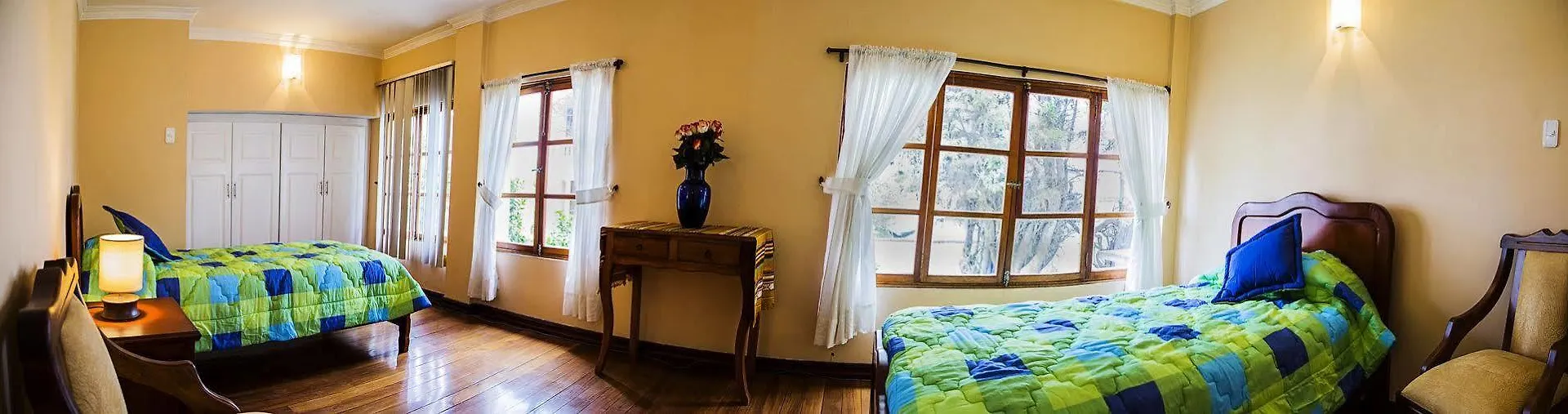 Solera House Adventure Hostel Quito